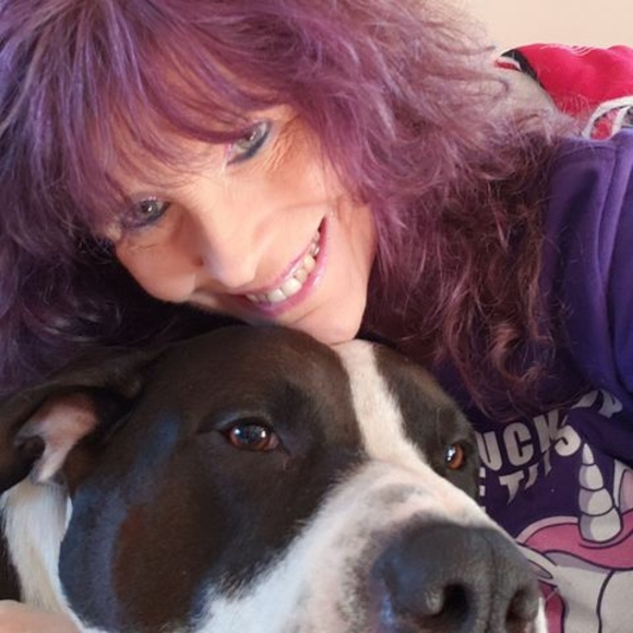 Meet your Posher, Debbie - Picture 1 of 1